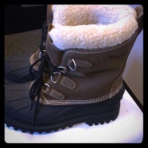 LL bean snow boots